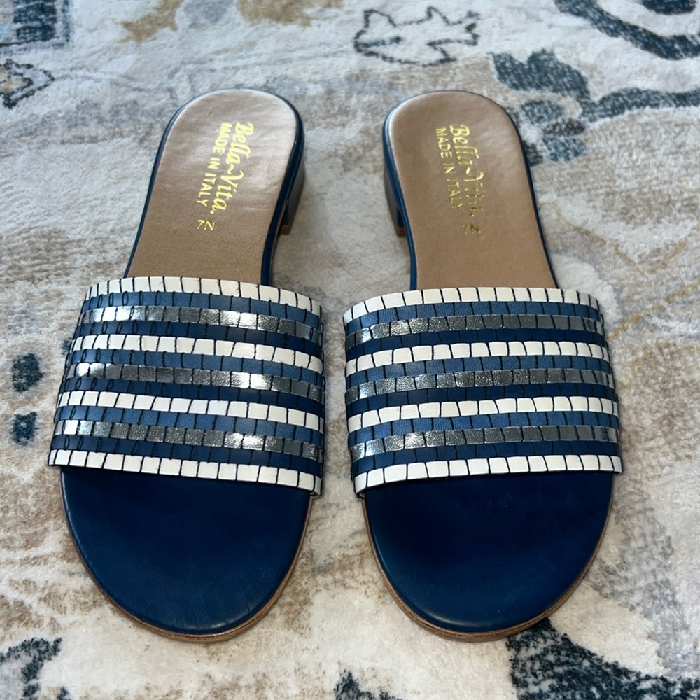 Never worn!! Italian Bella vita